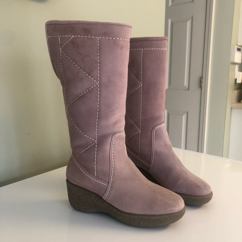 Casual Corner Pink Shearling Boots, Size 5.5
